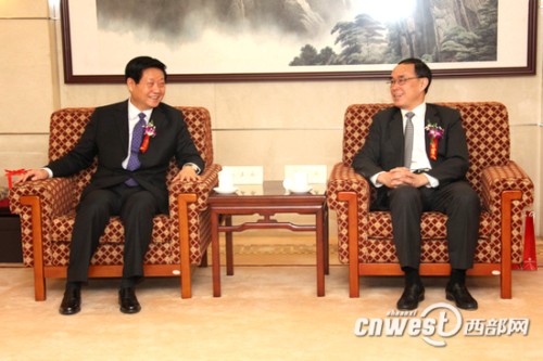 ���ʡί����ӛ��ʡ�L(zh��ng)�w�����c�Ї�(gu��)(li��n)ͨ������(j��ng)��������ͨ����